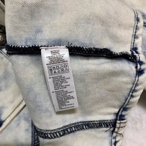 Forever 21 Stone Wash Jean Jacket Juniors L Women M - Picture 12 of 12